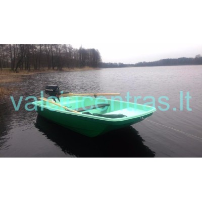 Plastikinė valtis NIKA 300 Trimaranas